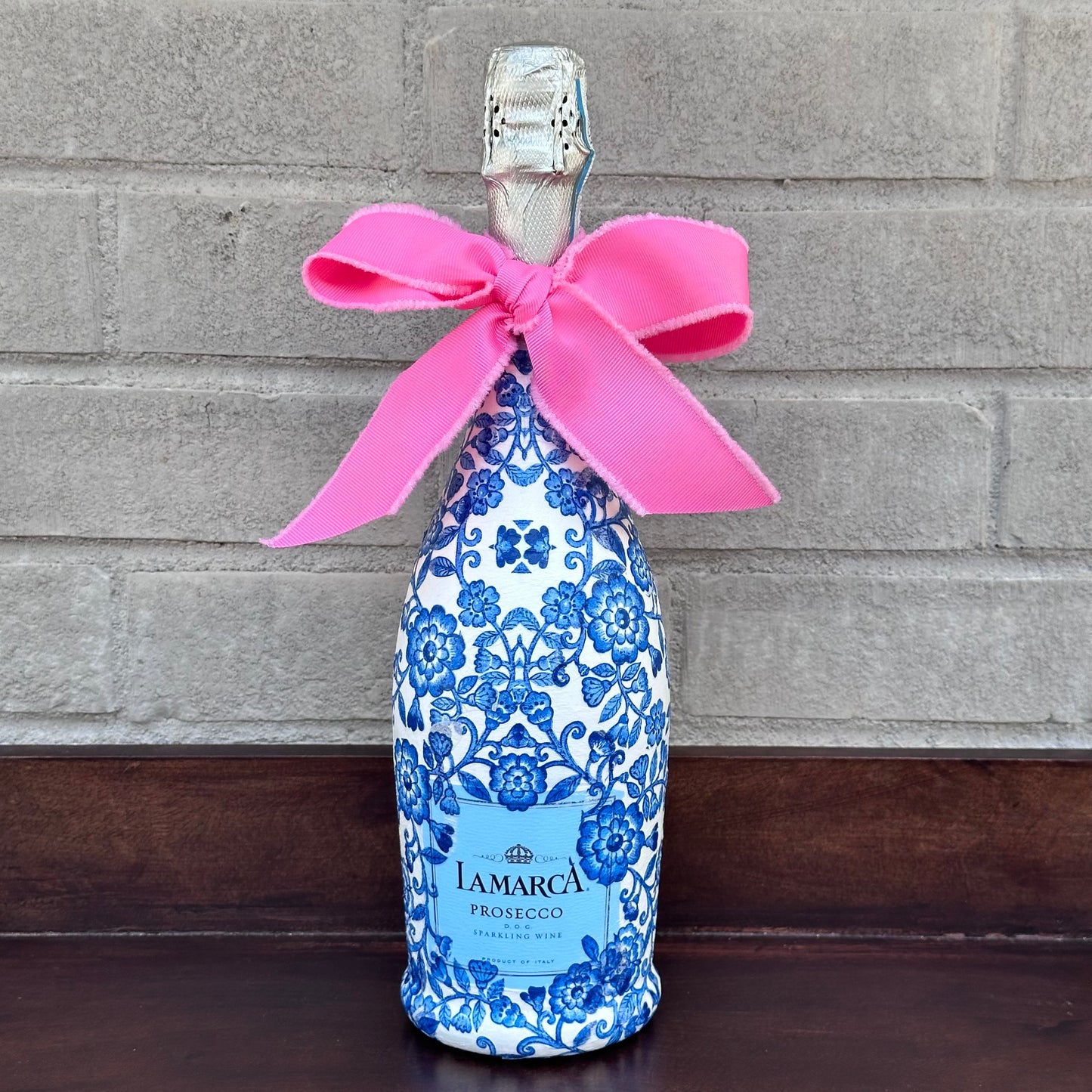 LaMarca Holiday Bubbly